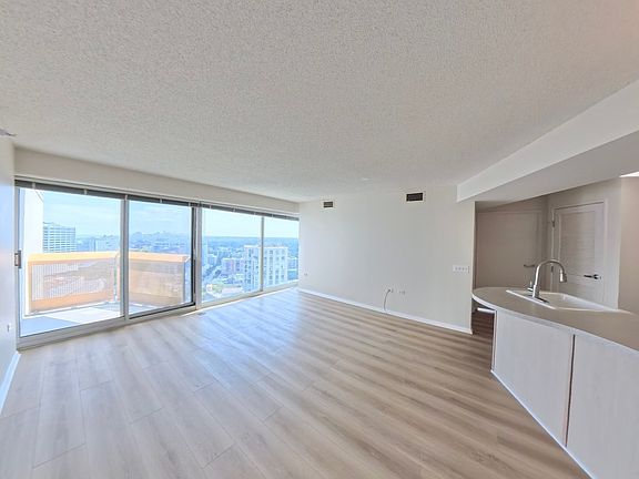 5th image of 1720 Maple Ave APT 2170