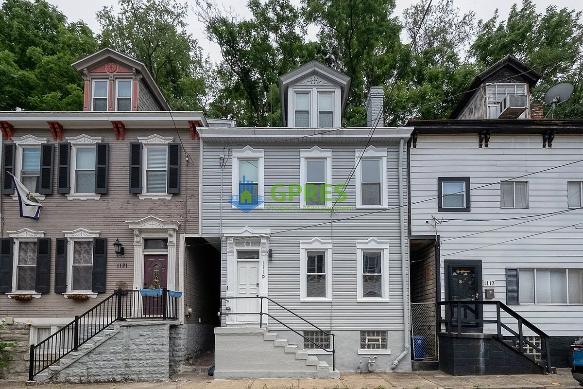 Building Photo - 1119 Voskamp St