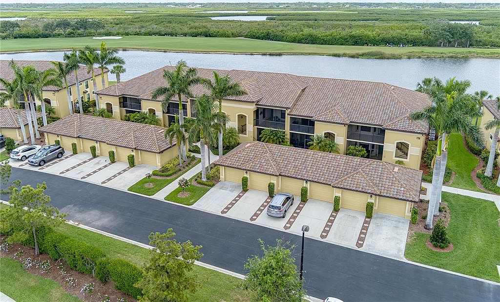 7235 River Hammock Dr UNIT 204