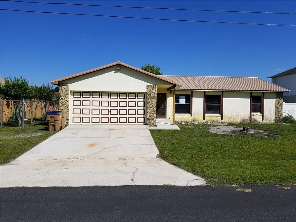 1st image of 215 Chadworth Dr