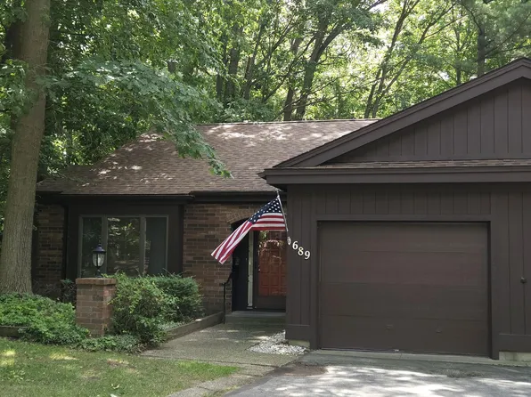 689 Oakway Dr #24, Muskegon, MI 49441