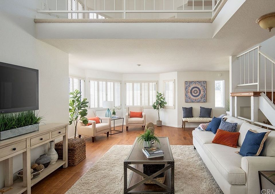 1st image of 425 S Catalina Ave APT 6