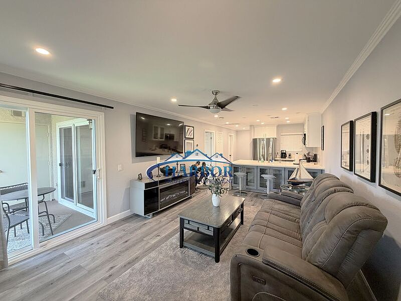 1st image of 3408 Hathaway Ave APT 203