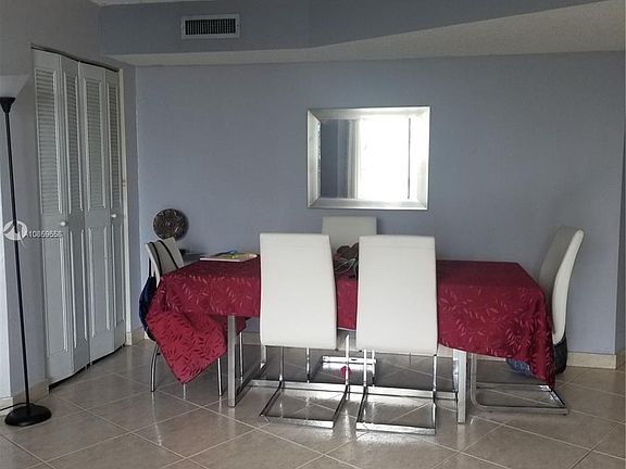 4th image of 1300 NE Miami Gardens Dr APT 601E