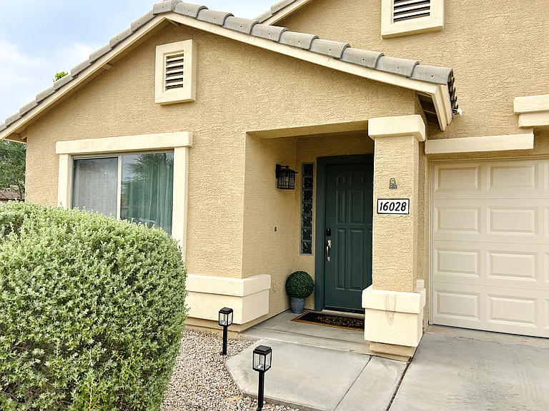 16028 W Meade Ln — Photo 21