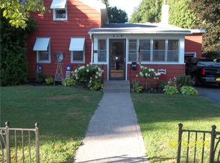 210 Main St, Phelps, NY 14532