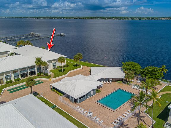 3rd image of 175 SE Saint Lucie Boulevard #E125