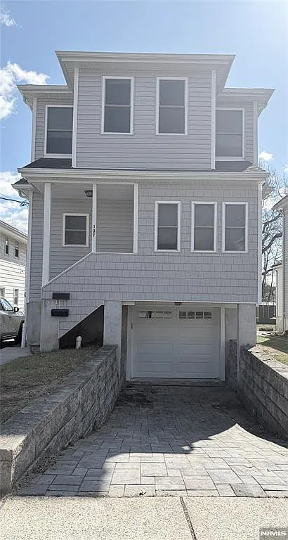 137 Reade St photo 1