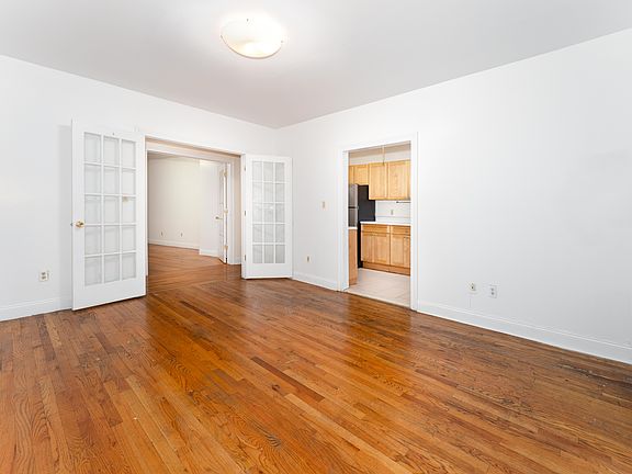 5th image of 940 St Nicholas Ave APT 2D
