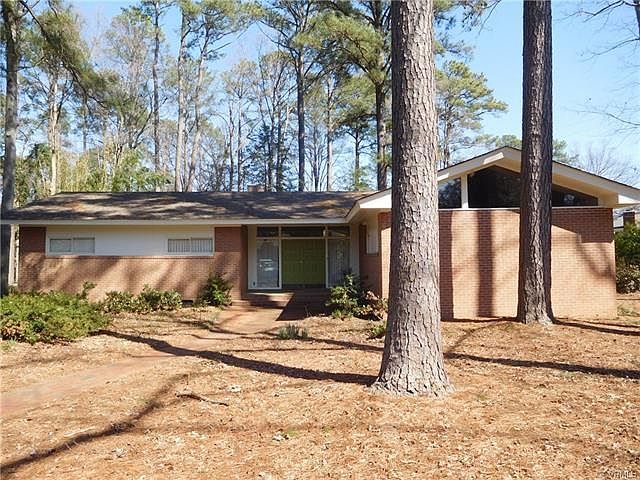 1st image of 109 Lucerne Ln