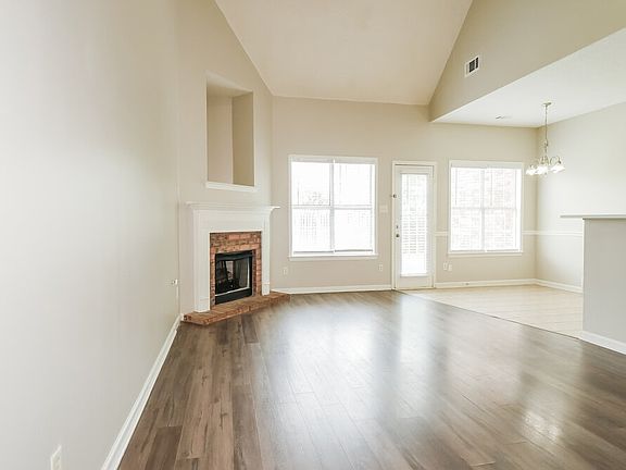 5th image of 10076 Sutton Ridge Ln