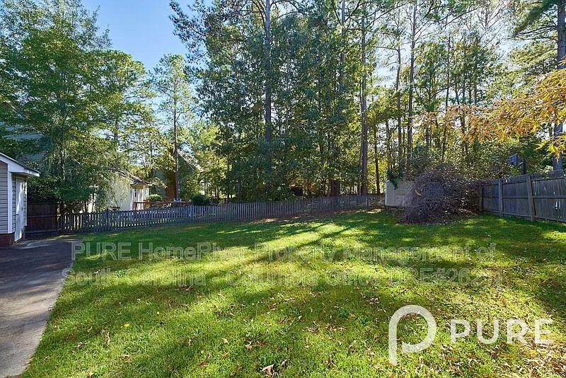 4 bed, 3.0 bath, 2089 sqft, $1,995 — Photo 4