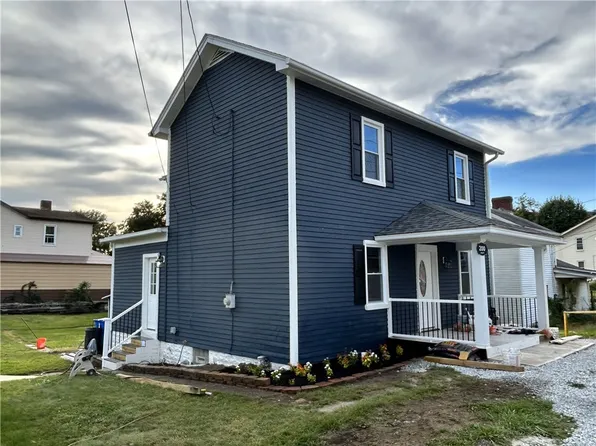 200 Long St, Elizabeth, PA 15037