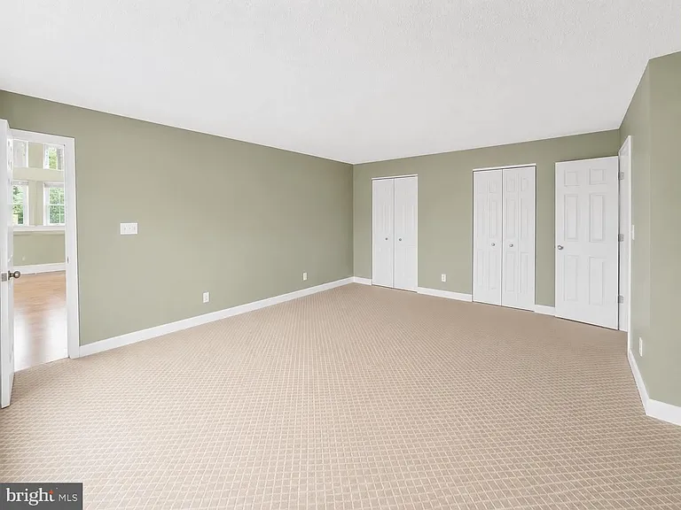 970 Lake Heritage Dr — Photo 13