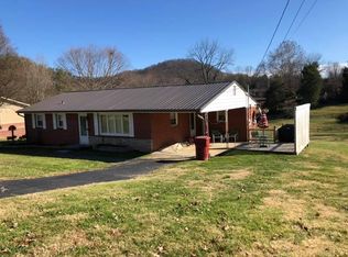 606 Pine Ridge Rd, Johnson City, TN 37601
