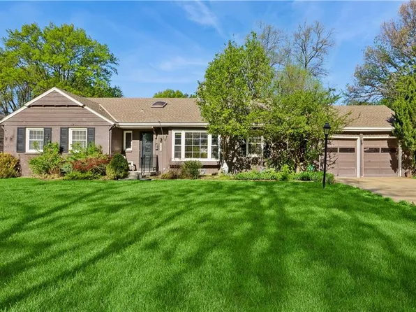 5900 Windsor Dr, Fairway, KS 66205