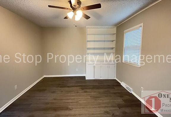 4th image of 5714 NE 49th St