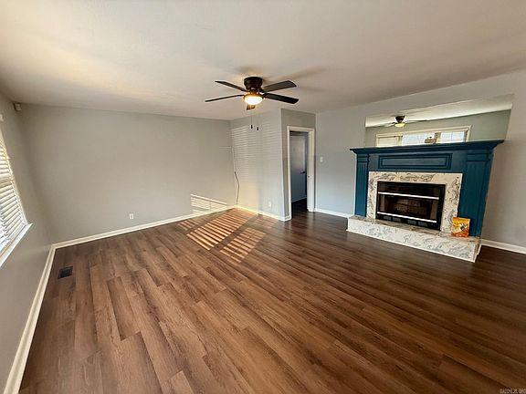 5th image of 504 Wildwood Cir