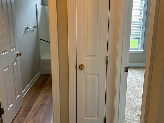 3rd image of 5903 Falcon Landing Cir