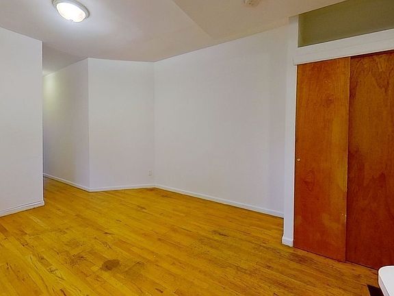 2nd image of 349 E 82nd St #4EF