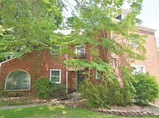 1637 Ridge Ave, Coraopolis, PA 15108