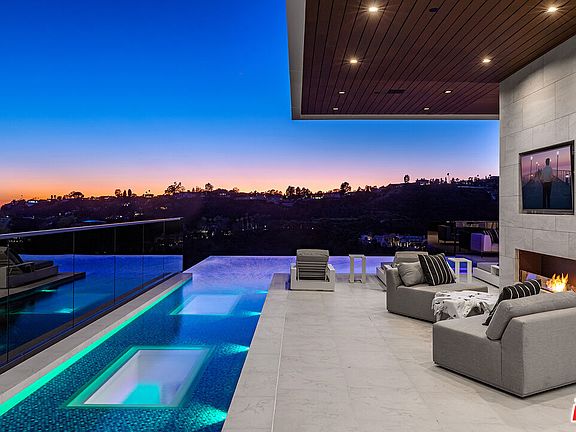 2nd image of 1475 Bel Air Rd