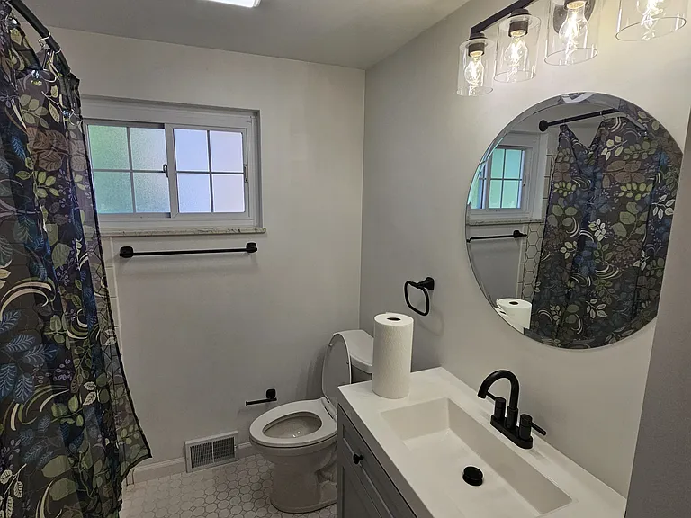 236 McCartney Dr — Photo 21