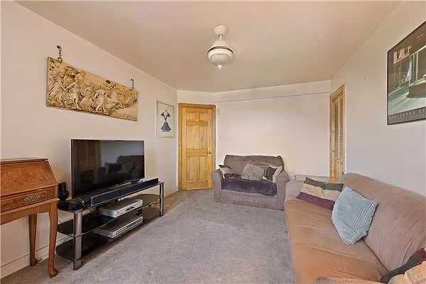 Sold by Exclusive Properties Sotheby's International Realty | media 4