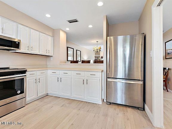 4th image of 307 Quail Pointe Dr