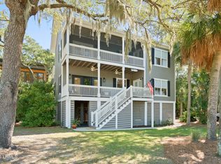 102 Sea Otter Ln, Saint Helena Island, SC 29920