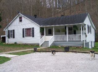 348 Blankey Branch Rd, Beattyville, KY 41311