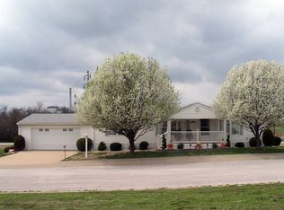 2883 S Timber Ln, Brookline, MO 65619