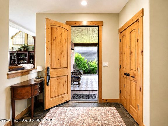 4th image of 71 Beesley Ln