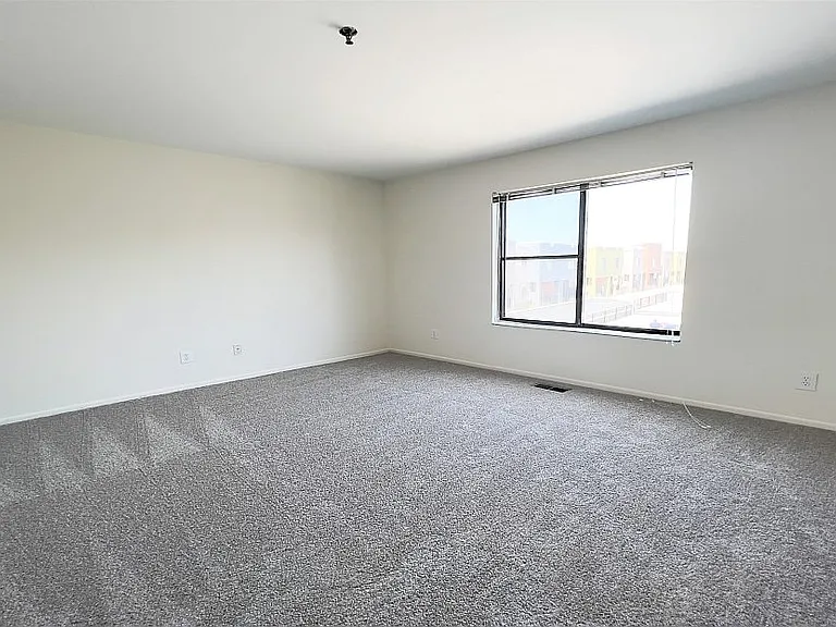 River Place Luxury Apartments — Photo 5