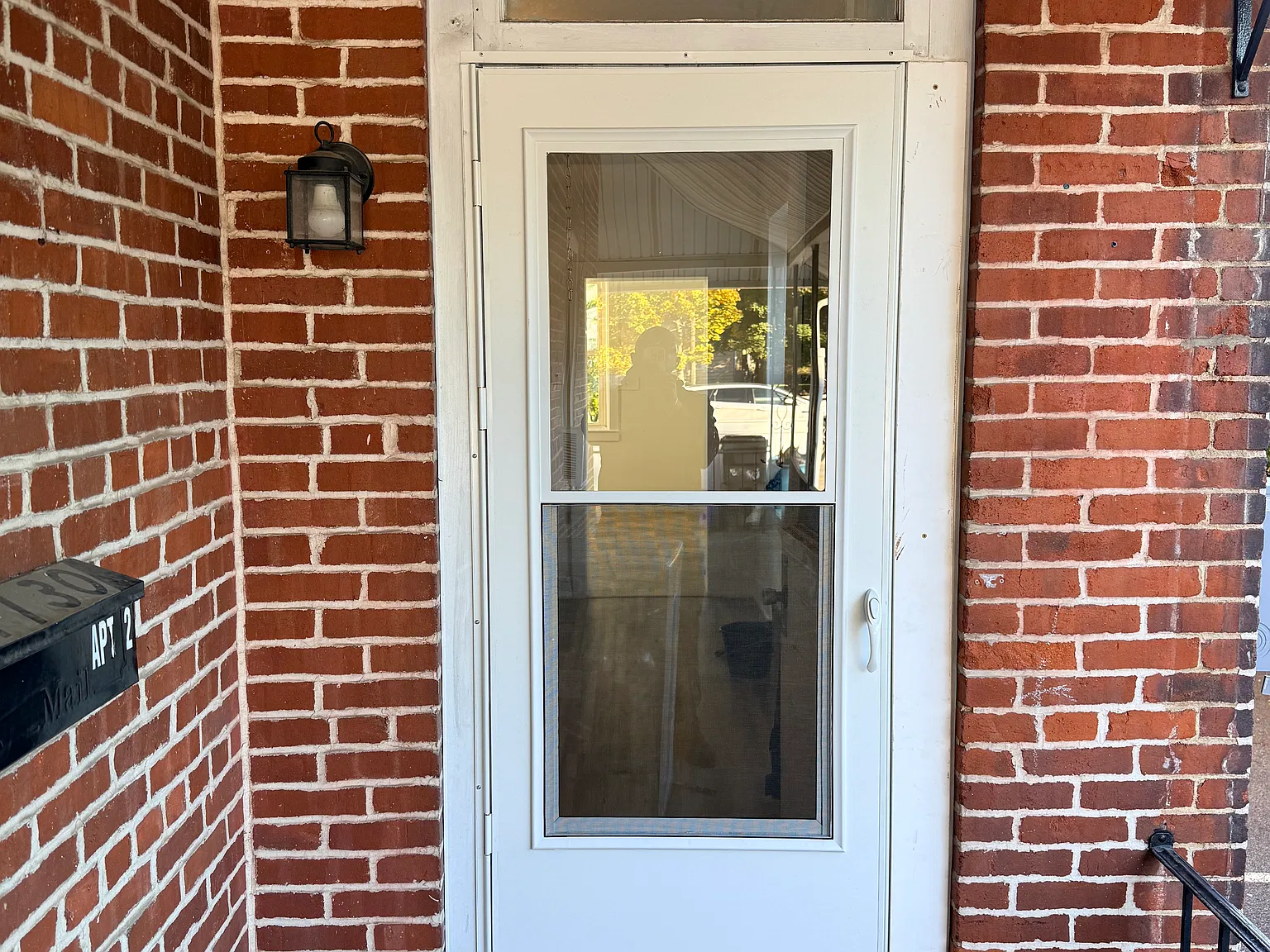 3 bed, 958 sqft, $2,000 — Photo 2