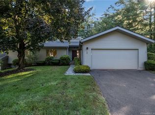 1 Morgan Pl, Avon, CT 06001