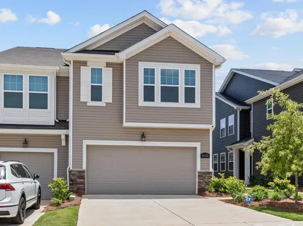 8122 Downy Oak Ln, Charlotte, NC 28269