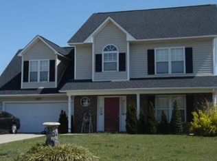 1937 Lioncoward Dr, Fayetteville, NC 28314