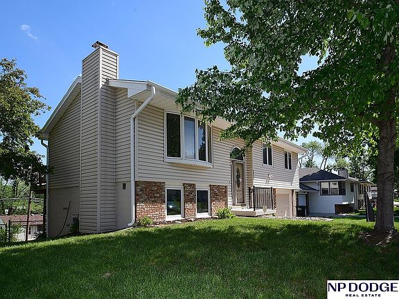 2nd image of 9412 Ames Ave