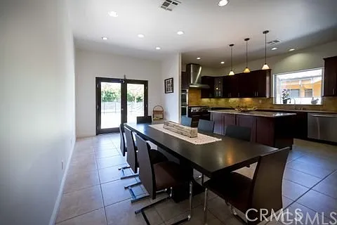 12525 Miranda St — Photo 6
