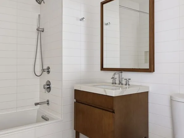 500 Waverly Avenue image 9 of 10