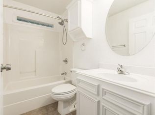 11 Clara Barton Ln, Galveston, TX 77551