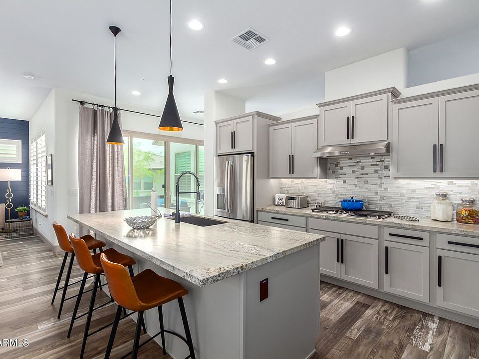 1st image of 20758 W Fern Dr