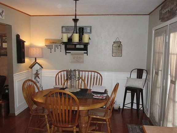 5th image of 2702 Glenwood Ave