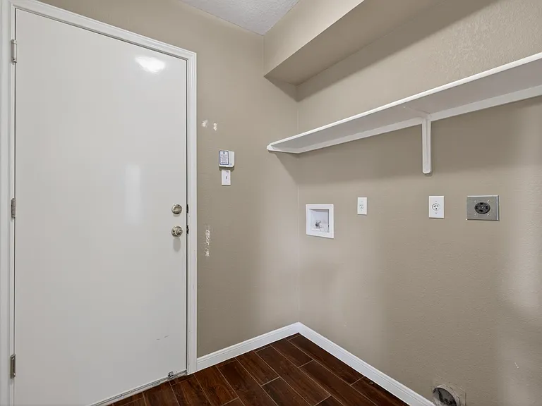 907 Settlement Cv — Photo 28