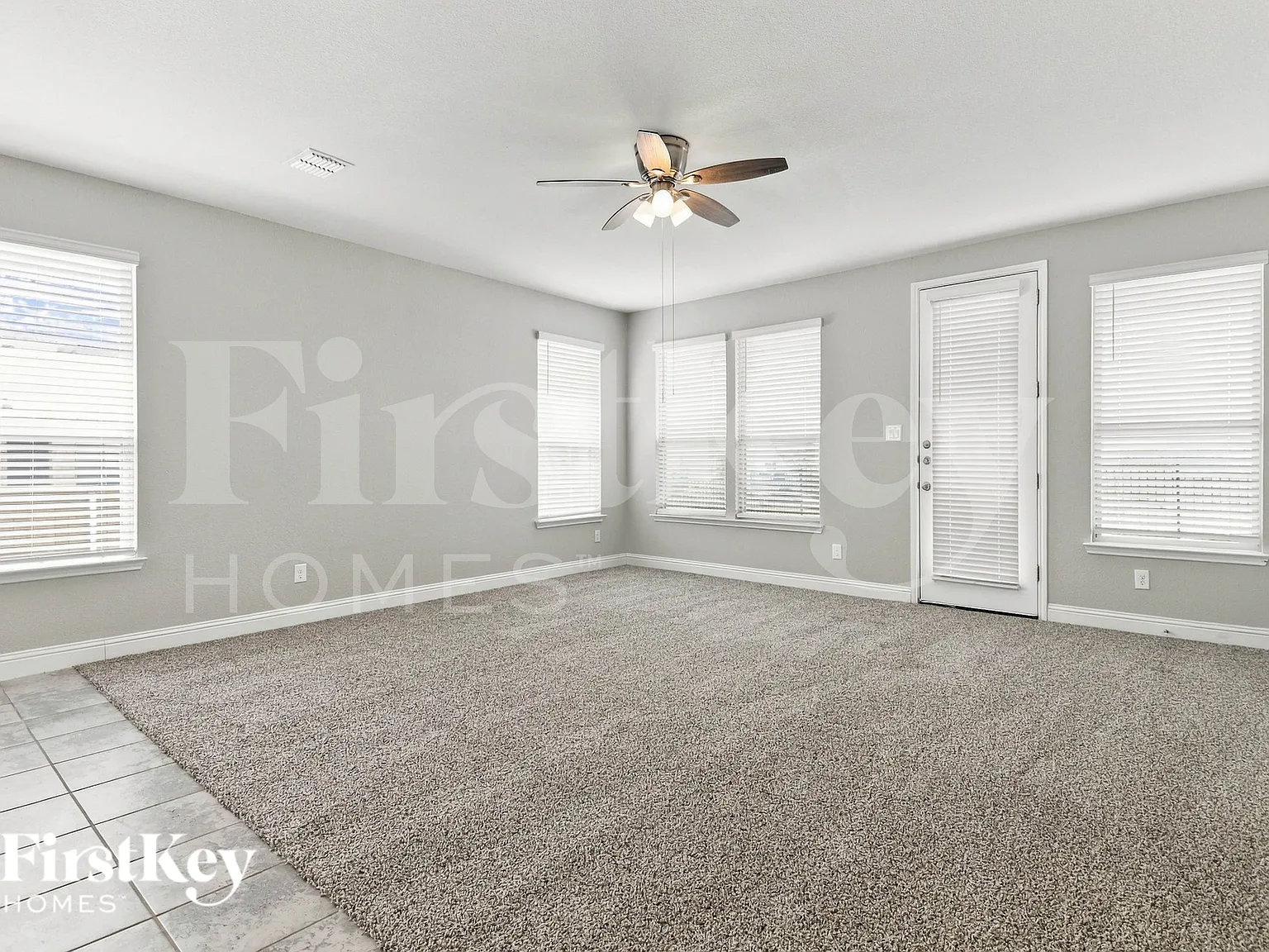 4 bed, 2.0 bath, 2203 sqft, $2,130 — Photo 4