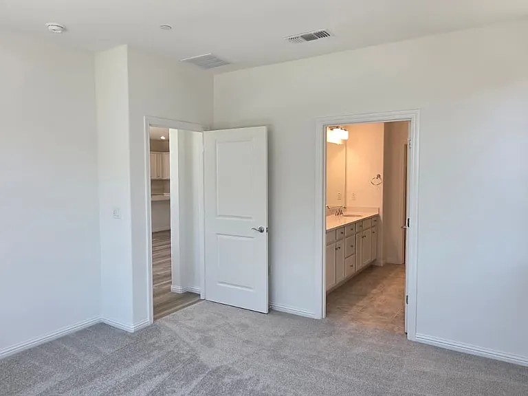1572 Halo Pl — Photo 18