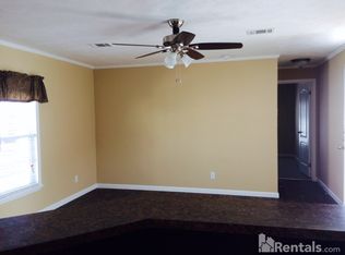 617 Holfords Prairie Rd TRAILER 1060, Lewisville, TX 75056