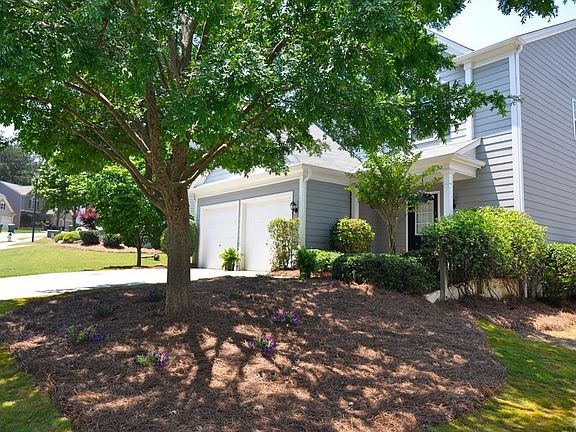 3rd image of 223 Ashland Dr
