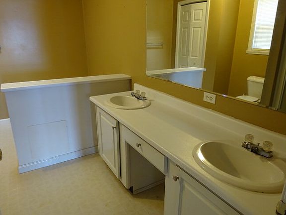 2nd image of 2091 Pineland Shores Cir